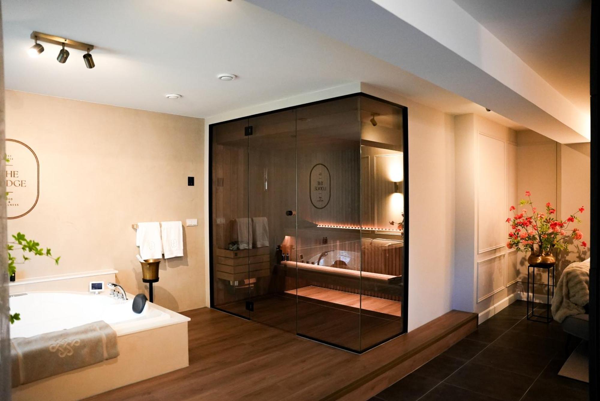The Lodge Bed & Wellness Oisterwijk Sauna, Jacuzzi, Luxury Moergestel Exteriér fotografie
